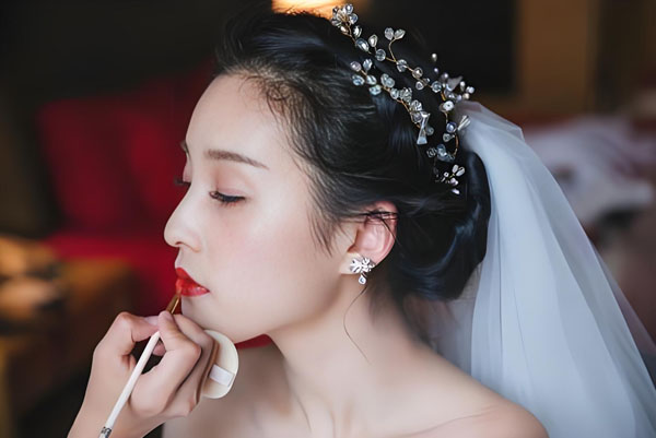 银川婚纱摄影|银川苏苏彩妆新娘造型